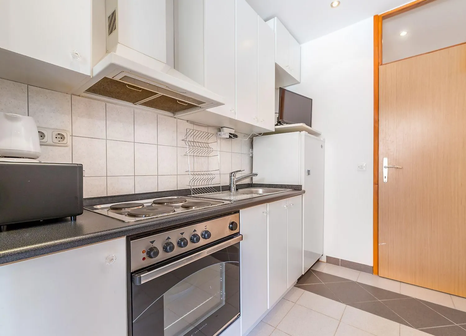 Apartment Tolle Unterkunft 500 Meter Zum Grossen Strand Baska